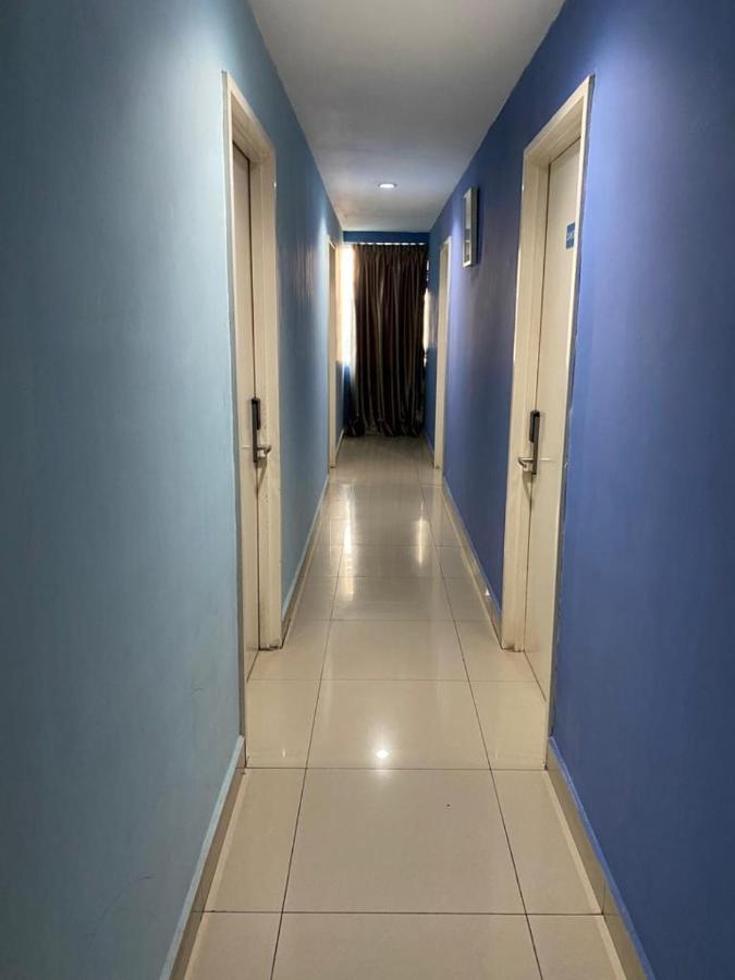 哥打白沙罗赞堡酒店-德再也 科塔达曼萨拉 外观 照片
